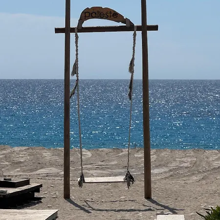 Azul Villa Palasë